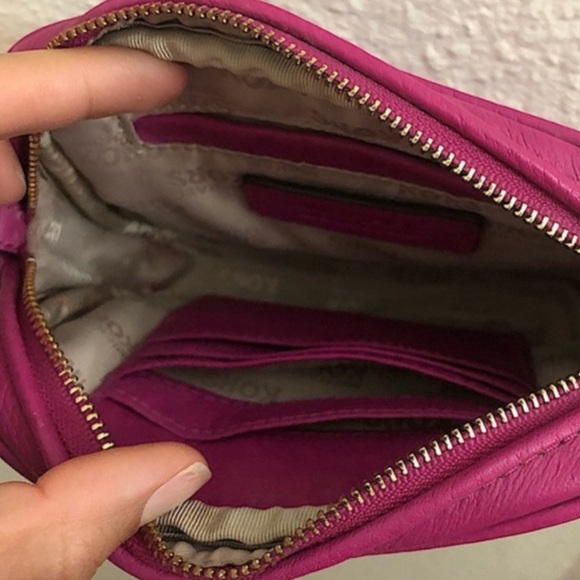 Michael Kors Fulton Pebbled Leather Crossbody Chain Bag - Picture 7 of 10